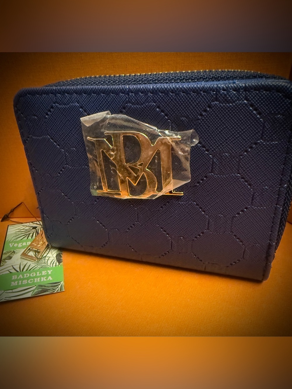 Badgley Mischka NWT Zip Wallet